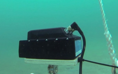 Сонар Clever Buoy находится под водой