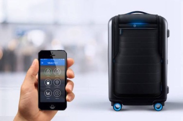 Чемодан Bluesmart может практически все