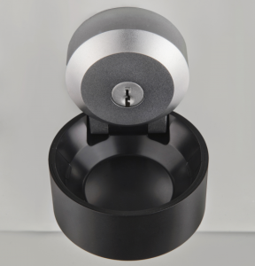 В случае поломки Goji Smart Lock можно открыть обычным ключом